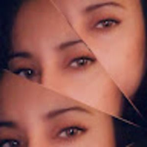 Meet your Posher, Adriana